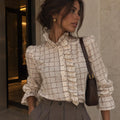 Camila | Blusa Cuadros Crema · Volantes & Cuello Fruncido