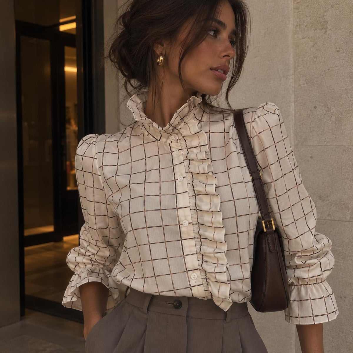 Camila | Blusa Cuadros Crema · Volantes & Cuello Fruncido