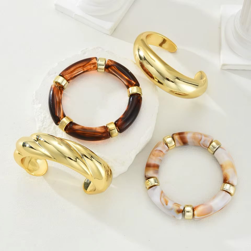 Set de 4 Brazaletes Sofía Dorado y Resina Vintage para Mujer