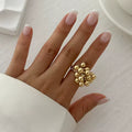 Nerea | Anillo de esferas en racimo