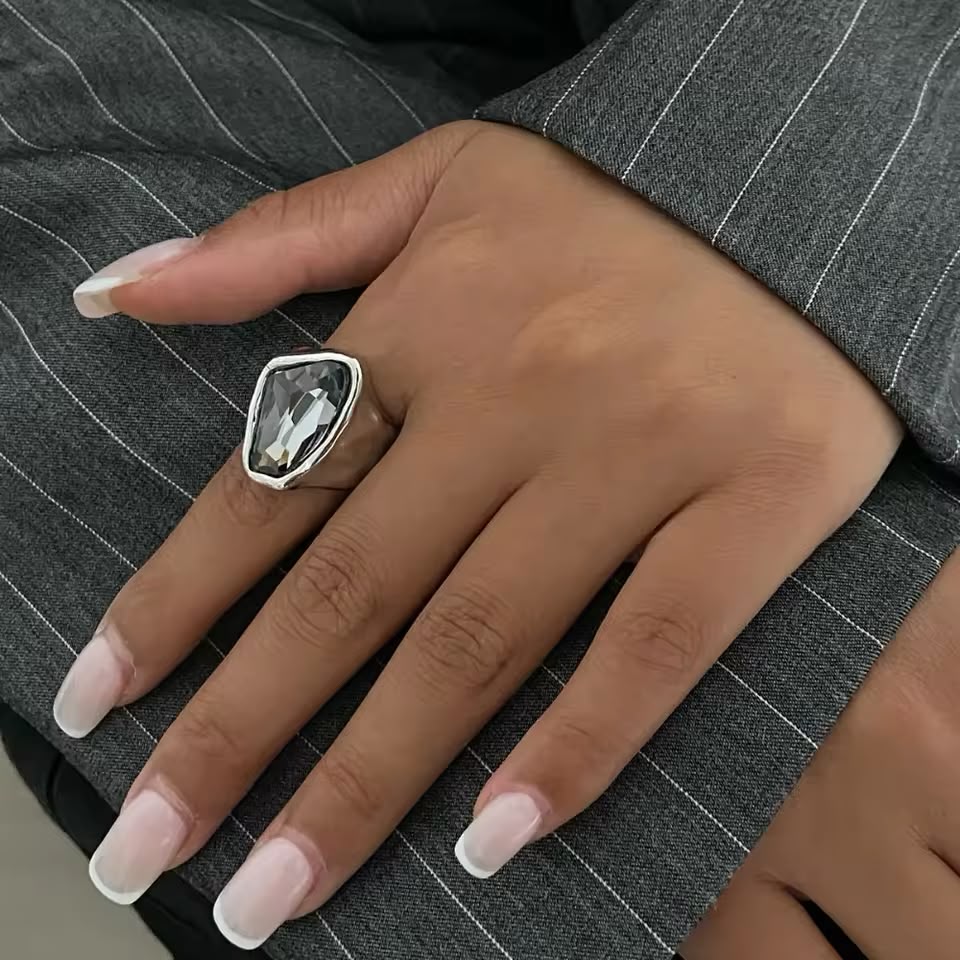 Giulia | Anillo ajustable con cristal gris