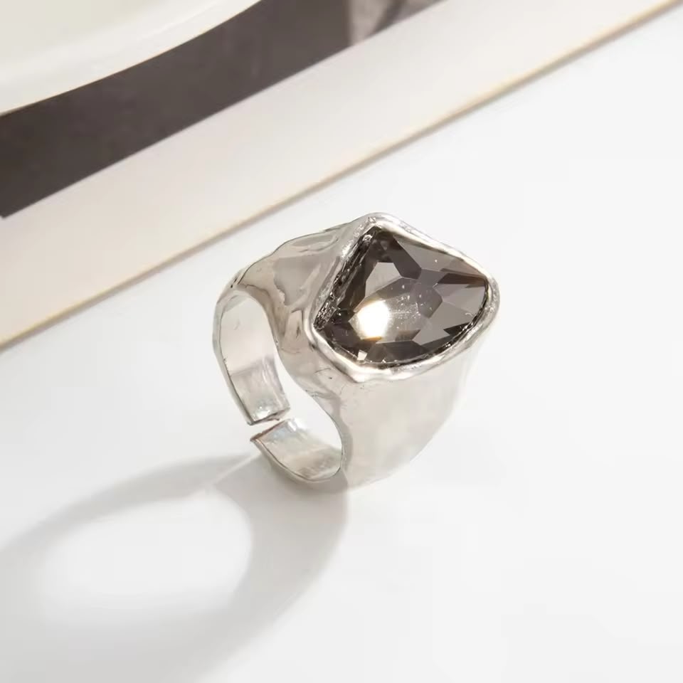 Giulia | Anillo ajustable con cristal gris